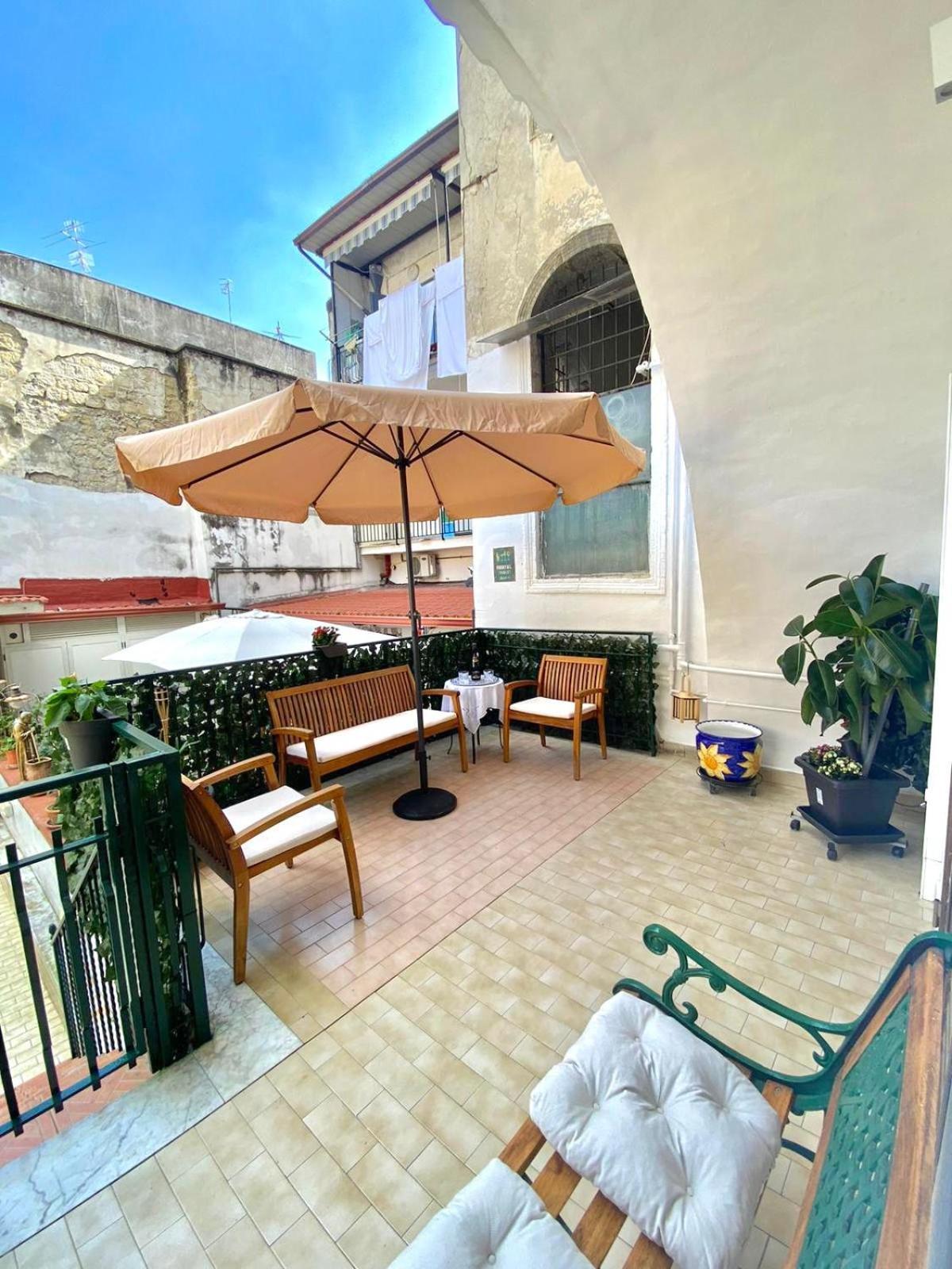 Castellano Apartment Νάπολη Εξωτερικό φωτογραφία
